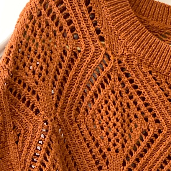 Old Navy Open Knit Sweater size Medium - Picture 4 of 7